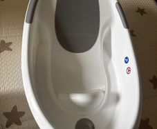 Nuby baby bath