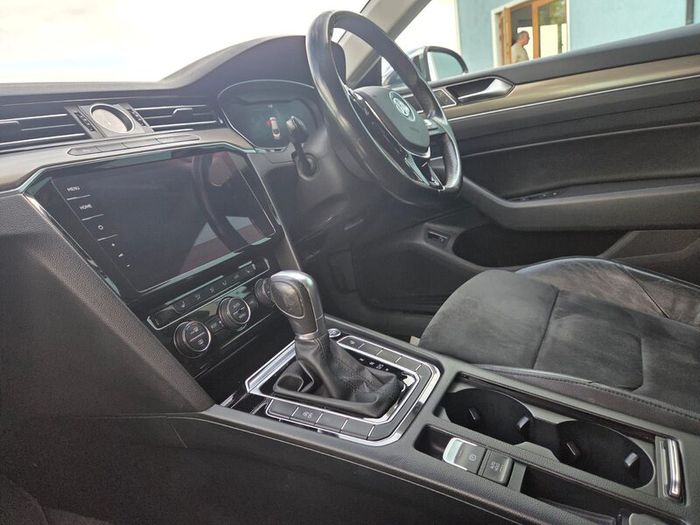 Volkswagen Arteon Elegance 2017 Panoramic sunroof