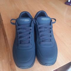 Skechers size 10 Never worn
