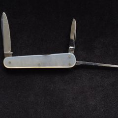 A Wright Sheffield , Mother of Pearl Handle Stainless Steel , Vintage Penknife