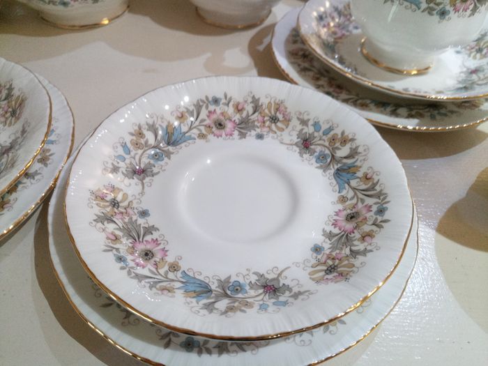 Vintage 21 pieces Tea Set Paragon Meadowvale Bone China
