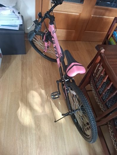 Girls bike