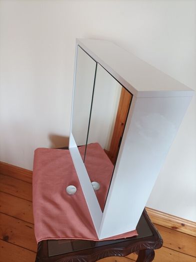 bathroom mirror cabinet