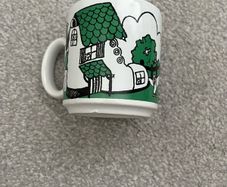 Vintage Nursery Rhyme Childs Mug There Was An Old Woman Who Lived In A Shoe Green White Retro