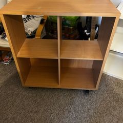 2x2 shelving unit