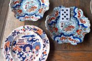 3 Imari plates from 1800s, hand painted, antiques, D18