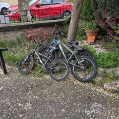 3 bikes