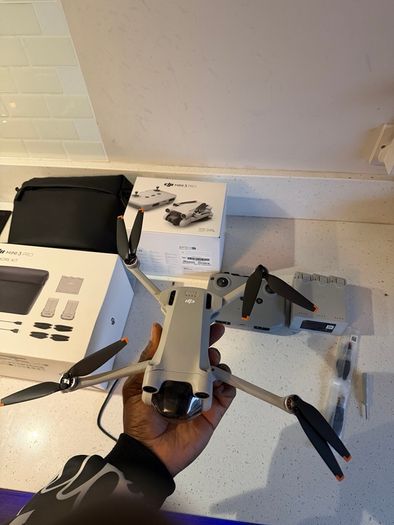 DJI Mini 3 Pro Fly More Combo - RC-N1, 3 Batteries