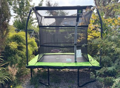 Rectangular Trampoline - 8x6ft