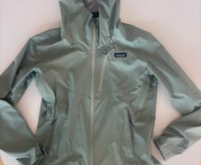 Patagonia Women's Granite Crest Rain Jacket