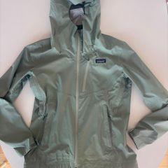 Patagonia Women's Granite Crest Rain Jacket