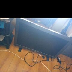 32 inch Phillips tv non smart no remote