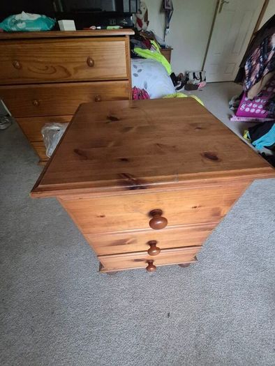 bedside lockers