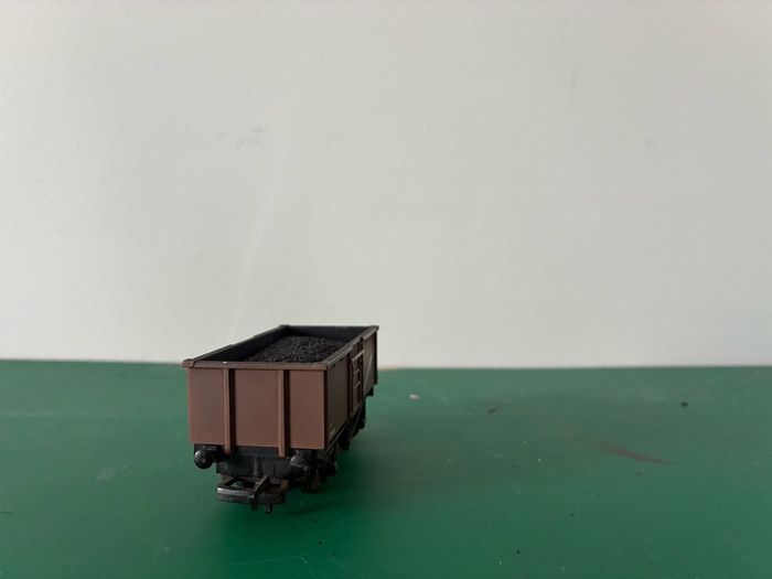 Mainline 37424 OO Gauge Hopper.