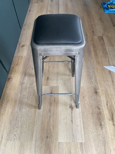 Sklum metal stool