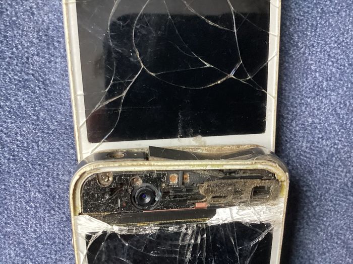 iPhone lot 4x B