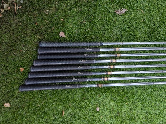 golf club set including bag and trolley