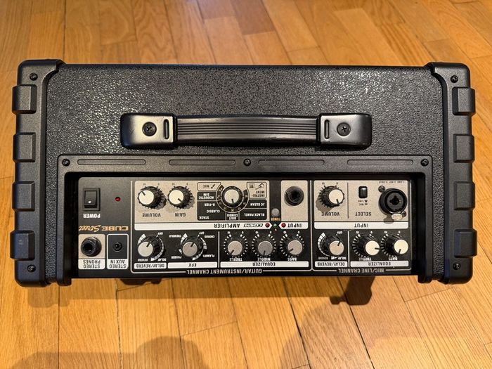 Cube Street and mic speaker