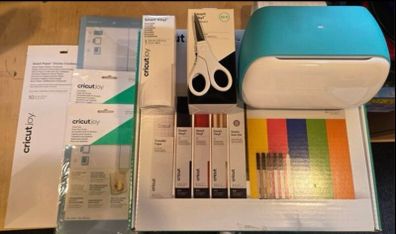 cricut joy , with extra accessories & starter bundle