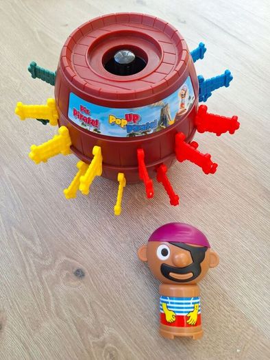 Pop up pirate