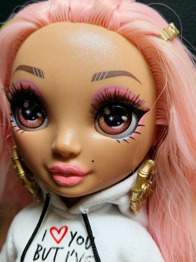 Rainbow High MGA Kia Hart Doll