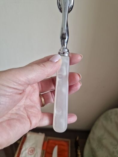 Vintage carving set