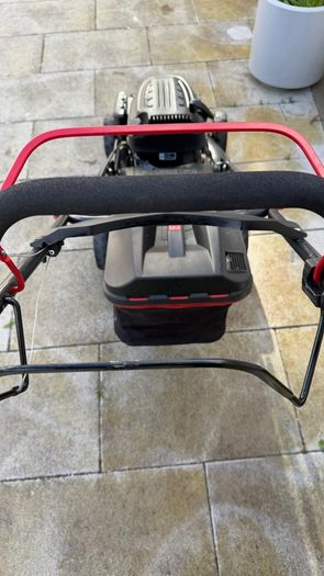 Almost new Pro Lawn Hyundai Self drive lawnmower 46 cm cut 139 cc engine. Year manufacturing 2022.