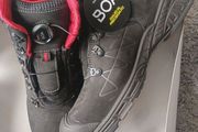 Safety boots