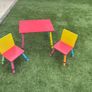 Kids table and chairs Image 3