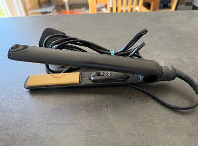 GHD Original Straightener