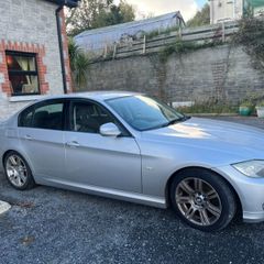 BMW 3-Series 2011