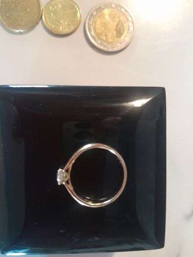 14 kt gold diamond ring