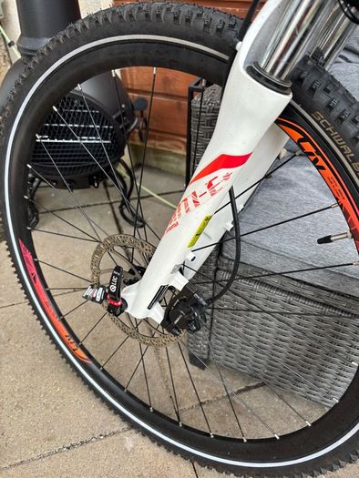 Amiti - E electric women's bike