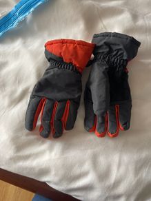 ski gloves
