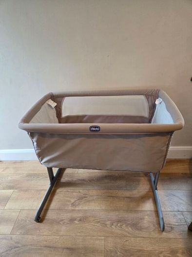 Chicco next to me essentials crib