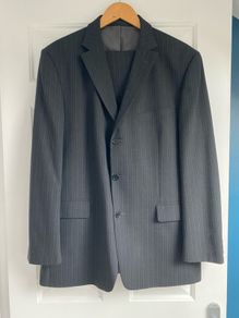M&S Mens Suit 42in/29in