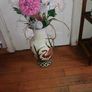 large vase with flowers Image 3