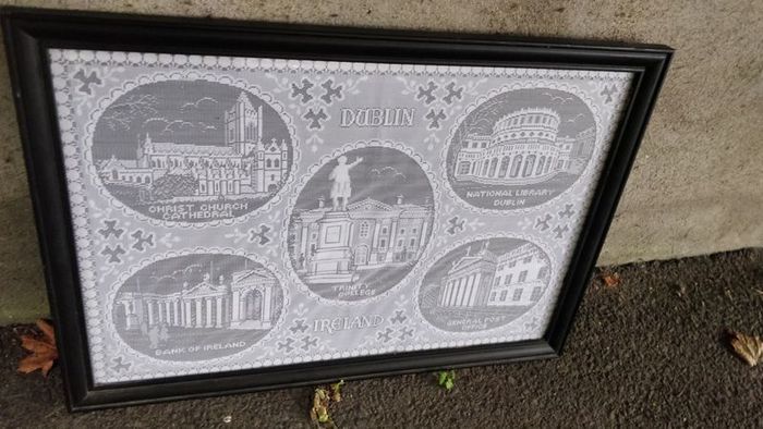 Original Dublin Buildings Pic in Lace