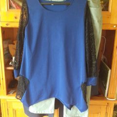 womens  top size 12  to 14