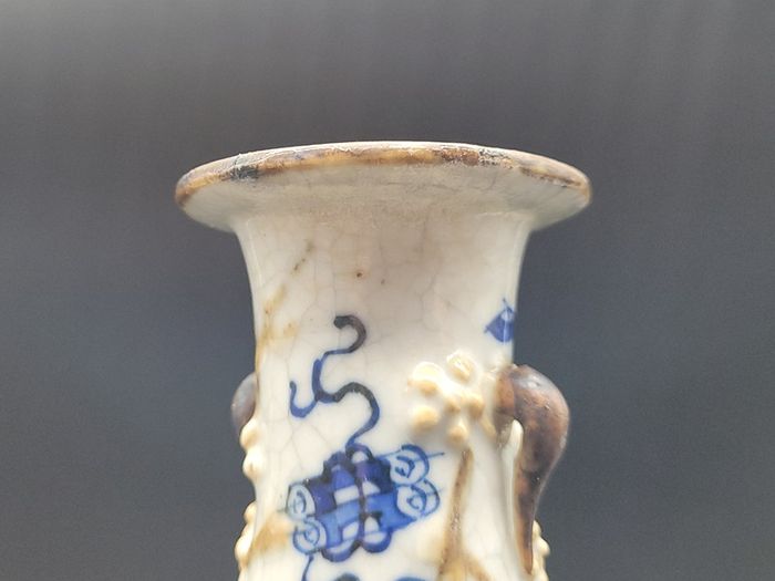 Chinese Nanking 19th Century Antique Vase Blue / White Porcelain