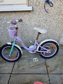 Girls bike