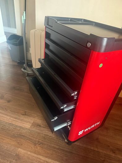 Wurth 8.4 rolling tool box