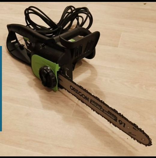 chainsaw