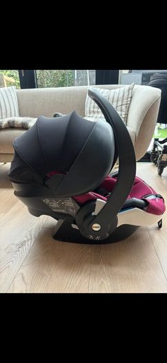 Be Safe Baby Car Seat w/iso fix