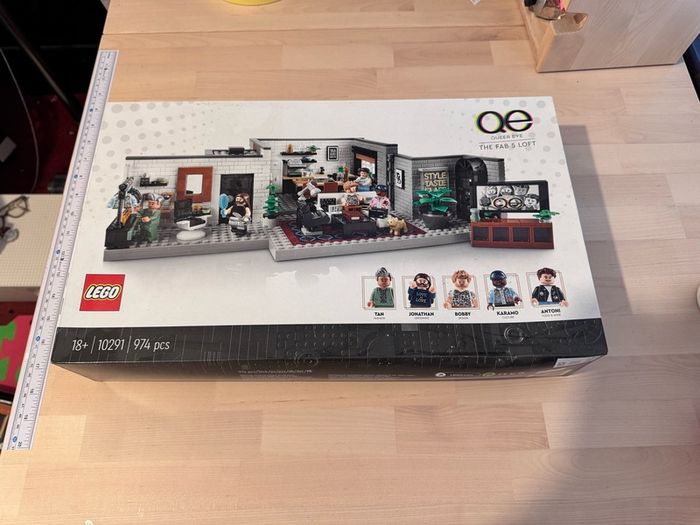 Lego Queer Eye Fab 5 Loft