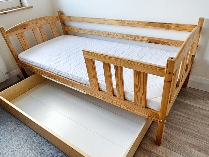 pine kids bed