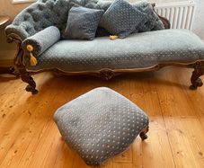 2 Traditional Chaise Lounge and Fouton