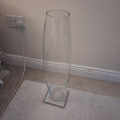 Vase floorstanding