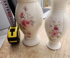 Two beautiful china vases