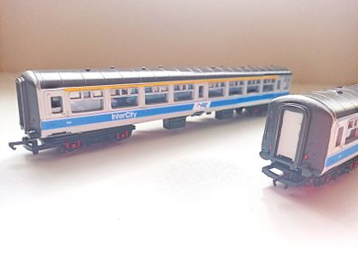 Model Railway  Nir Mk 2 Coaches
